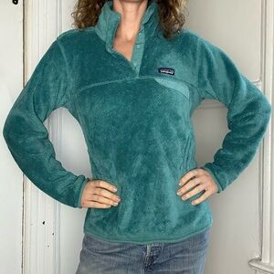 Patagonia Turquoise Fleece Pullover